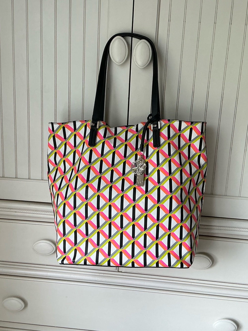 NWOT Trina Turk Large Tote Bag With Zippered Case
